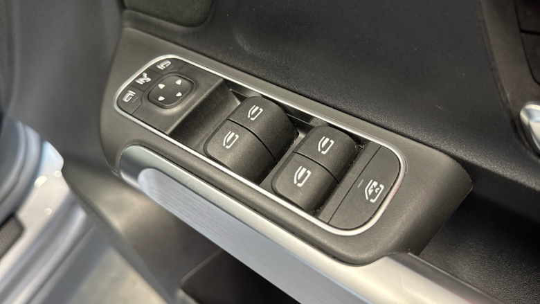 Mercedes-Benz GLB 200 AMG Line Premium 5dr 7G-Tronic Petrol Estate